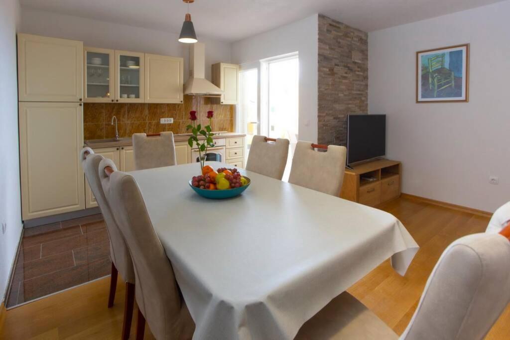 Apartments Vladimir #4 Makarska Exterior photo