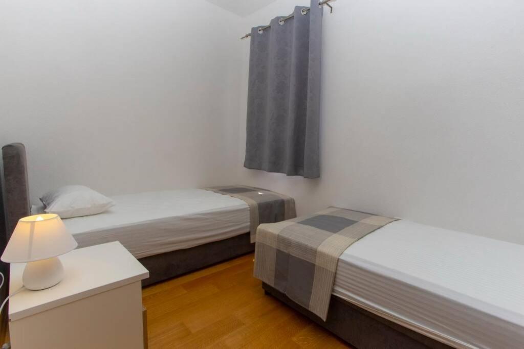 Apartments Vladimir #4 Makarska Exterior photo